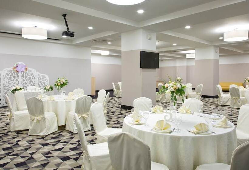 Azimut Hotel Astrakhan