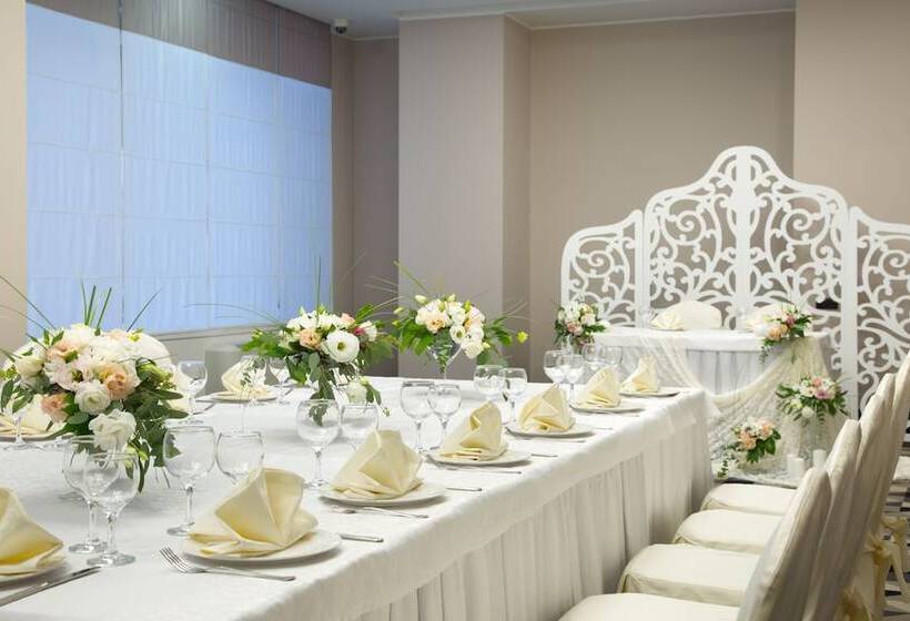 Azimut Hotel Astrakhan