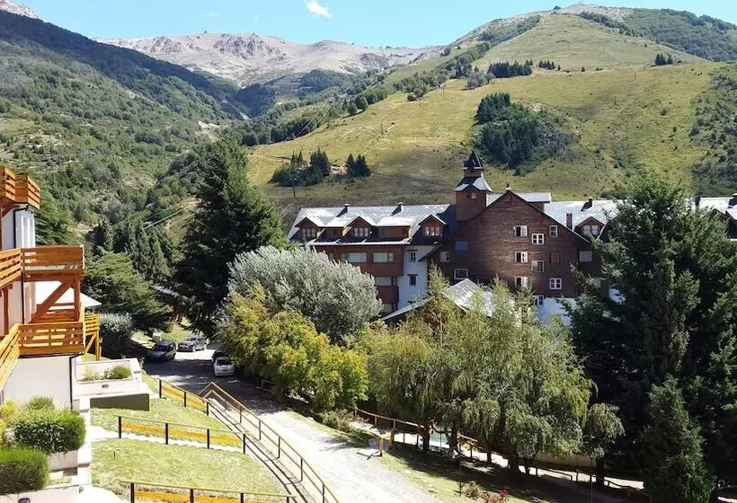 هتل Catedral Ski & Wellness