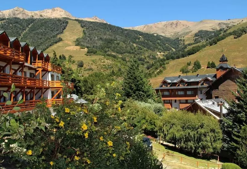 هتل Catedral Ski & Wellness