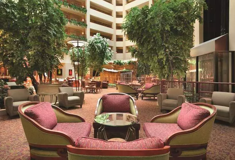 فندق Embassy Suites By Hilton At Hot Springs Convention Center