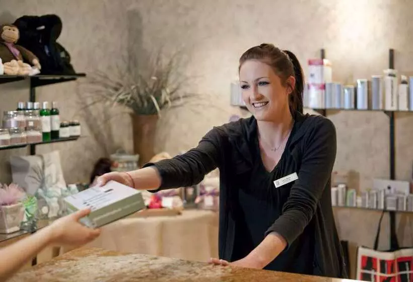 فندق Embassy Suites By Hilton At Hot Springs Convention Center