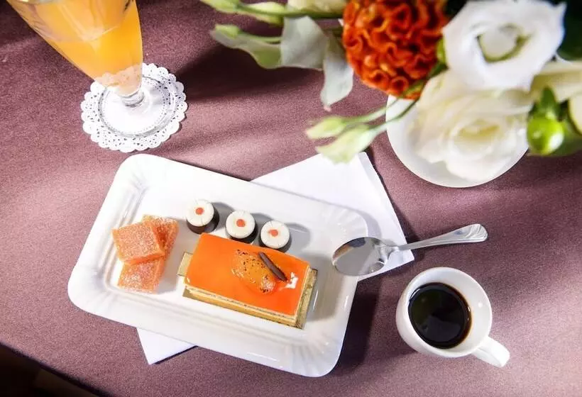 Greguar Hotel By Uhm