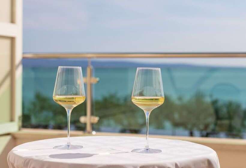 فندق فئة نجمة واحدة Villa Pitomcia