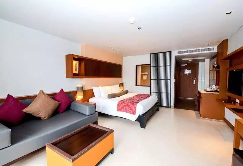 Ashlee Hub Hotel Patong