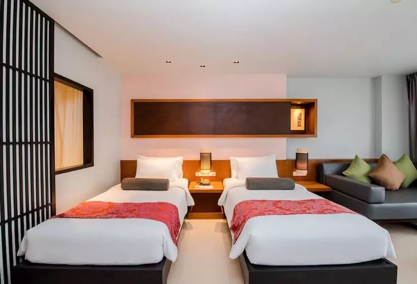 Ashlee Hub Hotel Patong