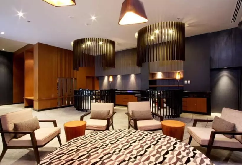 Ashlee Hub Hotel Patong