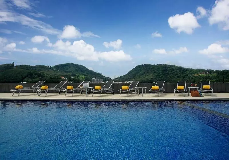 Ashlee Hub Hotel Patong