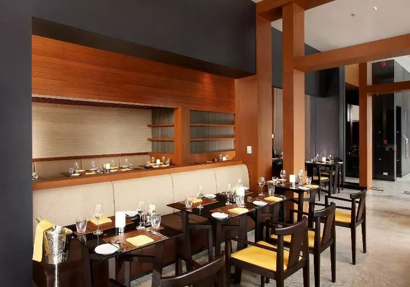 Ashlee Hub Hotel Patong