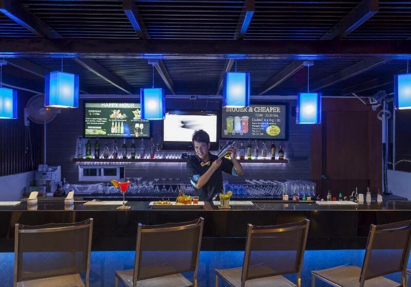 Ashlee Hub Hotel Patong