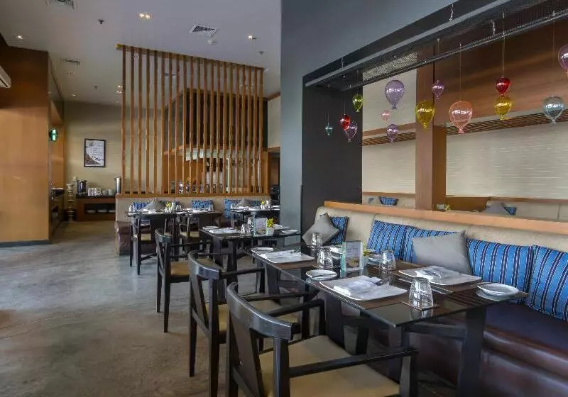 Ashlee Hub Hotel Patong