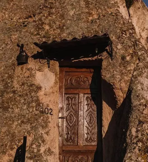 فندق Cappadocia Cave Suites