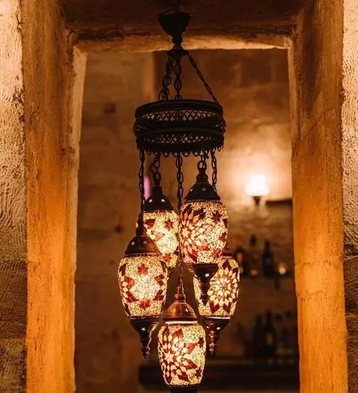 فندق Cappadocia Cave Suites