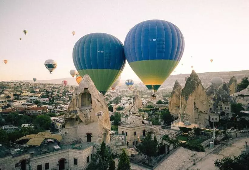 فندق Cappadocia Cave Suites