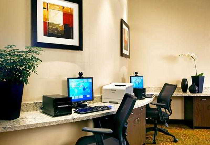 בית מלון כפרי Courtyard By Marriott Sacramento Cal Expo