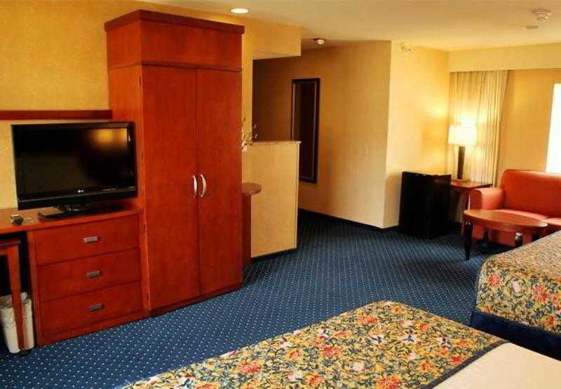 בית מלון כפרי Courtyard By Marriott Sacramento Cal Expo