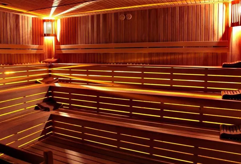 Cratos Premium Hotel Casino & Spa