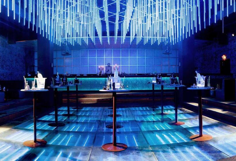 Cratos Premium Hotel Casino & Spa