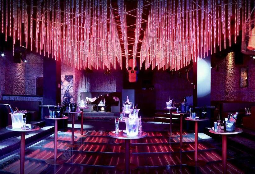 Cratos Premium Hotel Casino & Spa