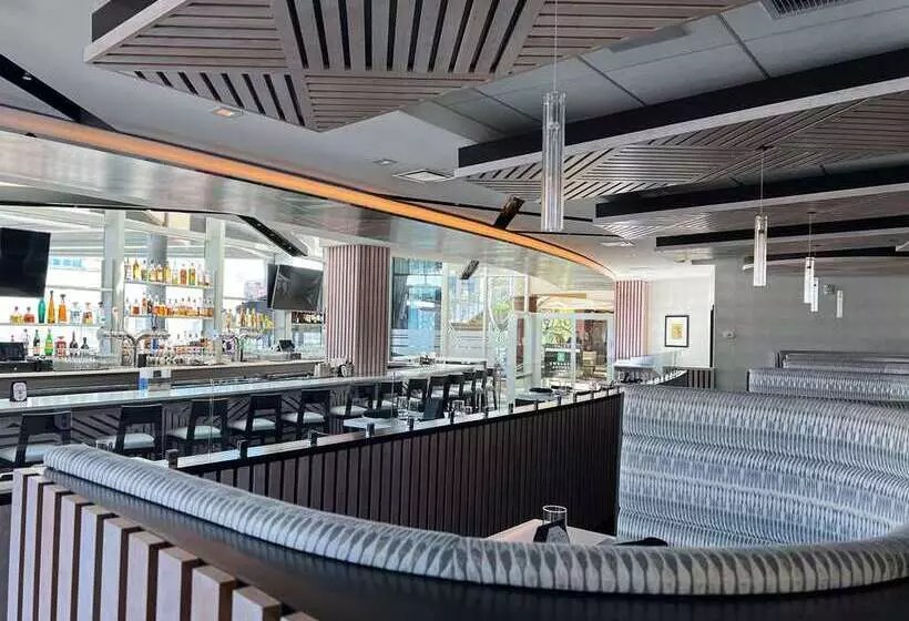 ホテル Embassy Suites Buffalo