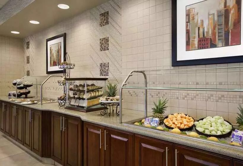 ホテル Embassy Suites Buffalo