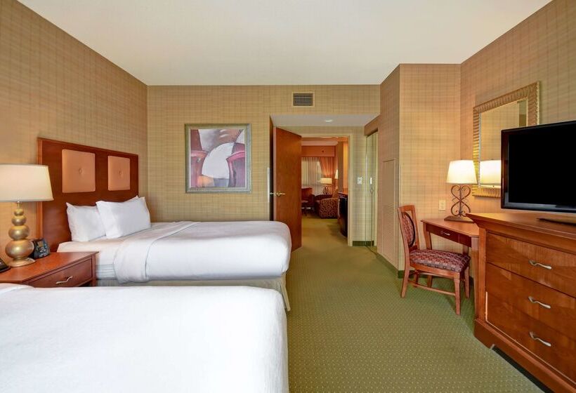 בית מלון כפרי Embassy Suites By Hilton At Hot Springs Convention Center