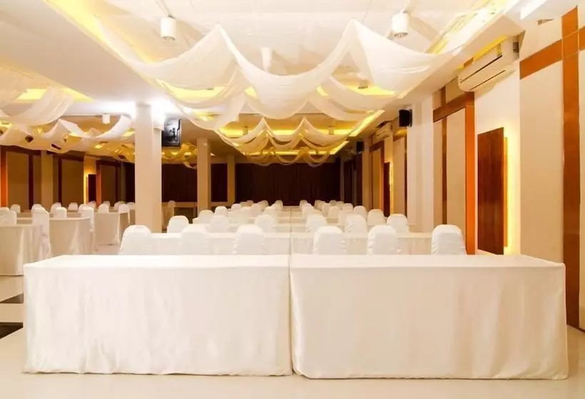 Szálloda Glory Place