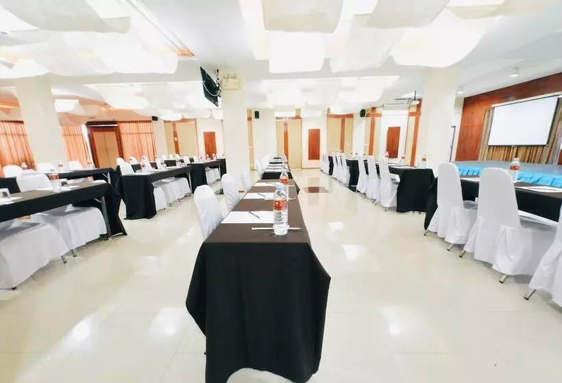 Szálloda Glory Place