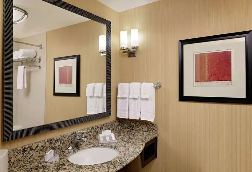 酒店 Hilton Garden Inn Fontana