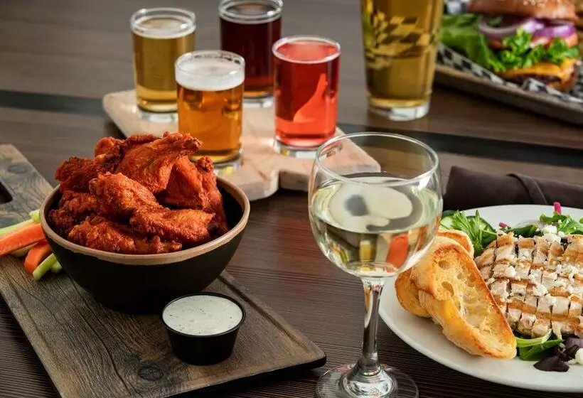 فندق Hilton Garden Inn Minneapolis Downtown