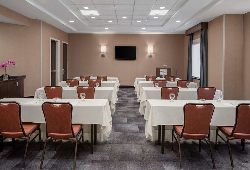 Szálloda Hilton Garden Inn Minneapolis Downtown