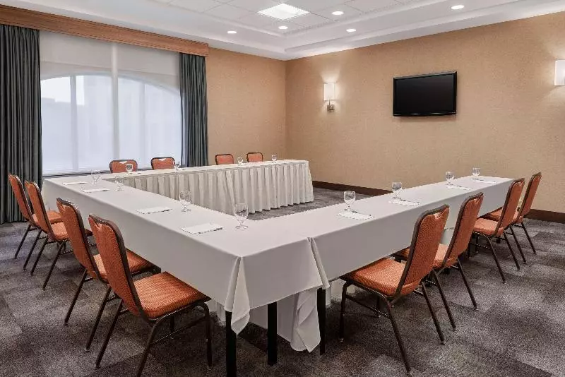 فندق Hilton Garden Inn Minneapolis Downtown