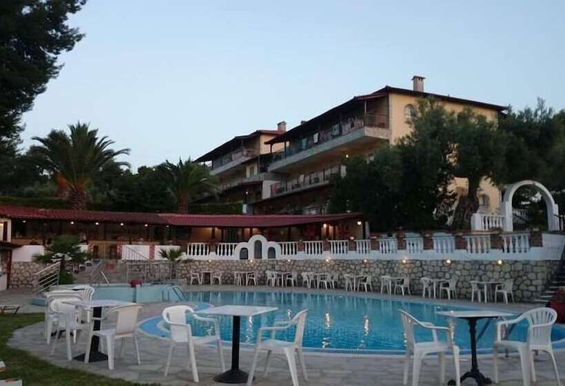 Hotel Kassandra Bay