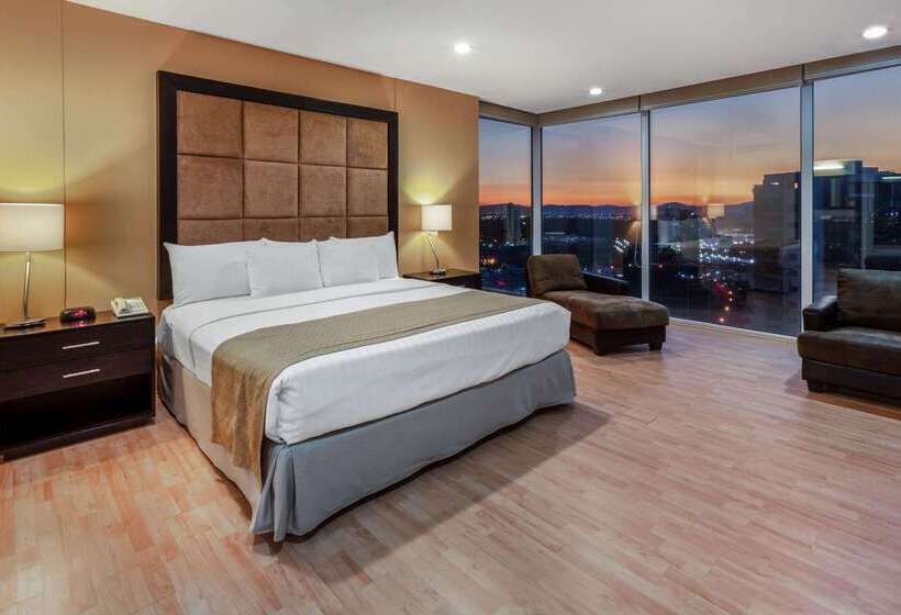 هتل La Quinta By Wyndham Puebla Palmas Angelopolis