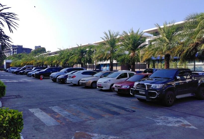 酒店 Marble Garden View Pattaya