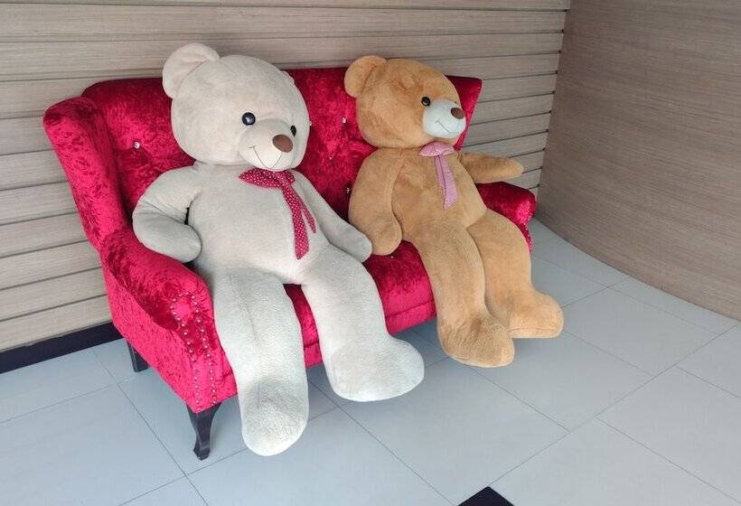 酒店 Marble Garden View Pattaya