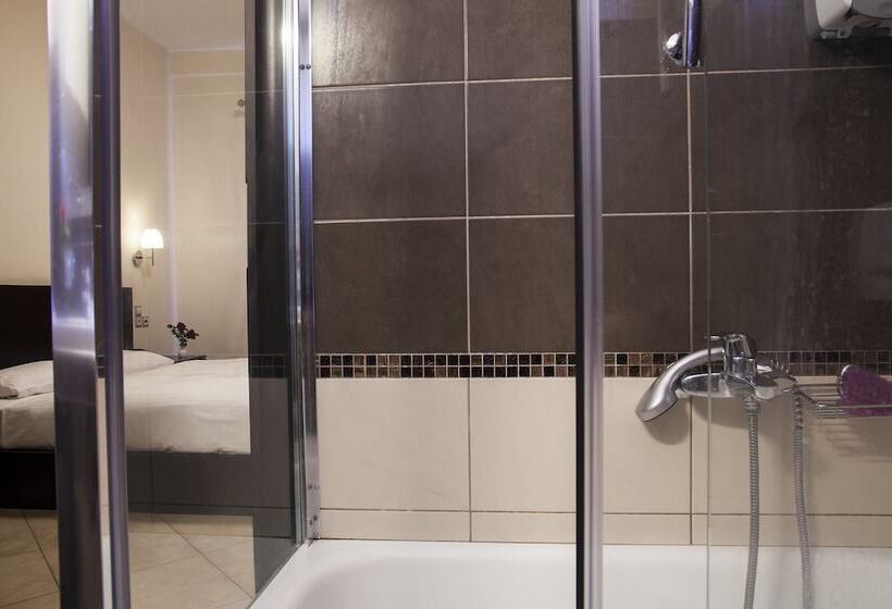 Отель Meteoritis