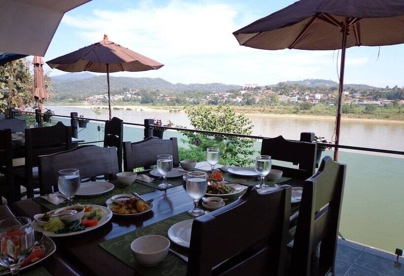 Отель Namkhong Riverside