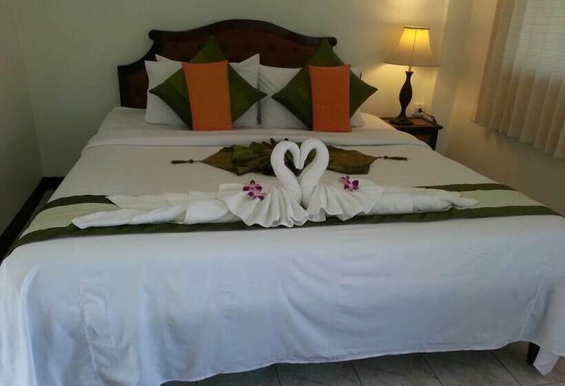 Отель Namkhong Riverside