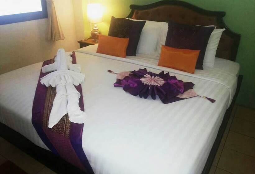 Отель Namkhong Riverside