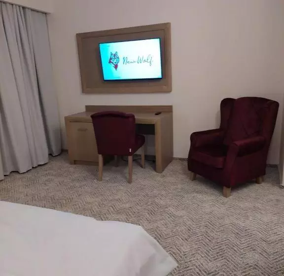 호텔 New Wolf