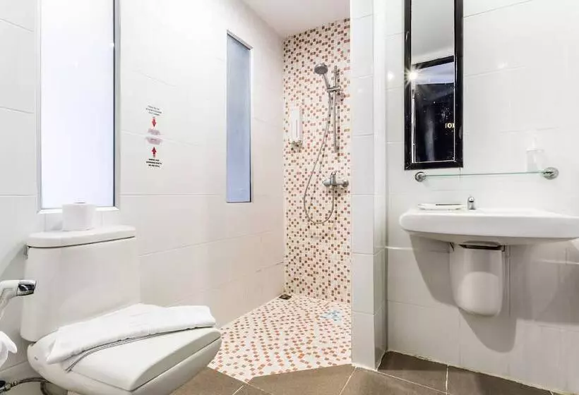 ホテル Patong Beach Side