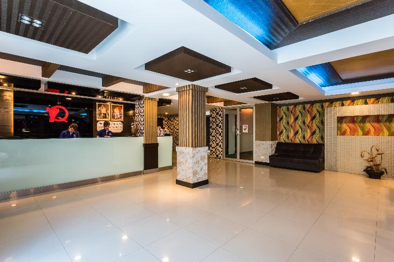 ホテル Patong Beach Side