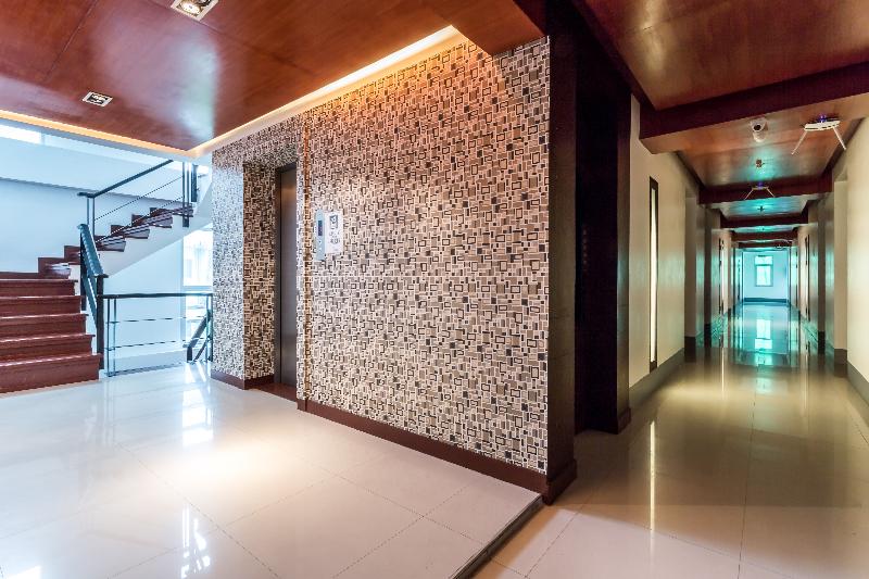 ホテル Patong Beach Side