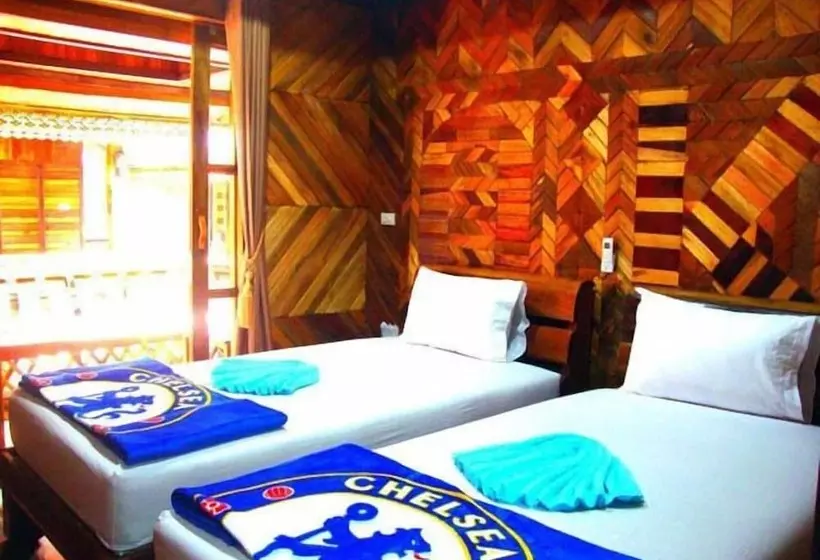 Hotel Phi Phi Sand Sea View Resort