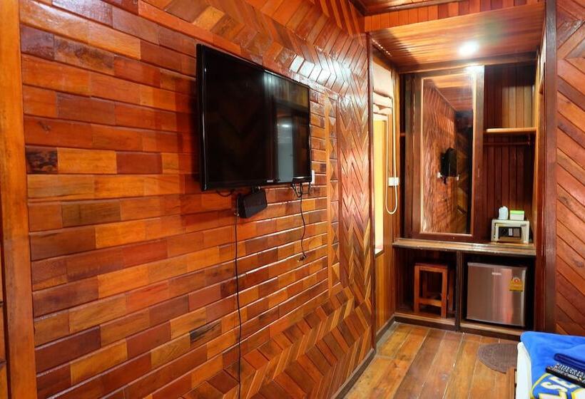 בית מלון כפרי Phi Phi Sand Sea View Resort