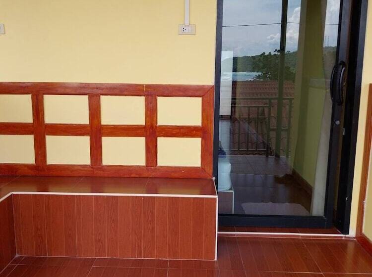 בית מלון כפרי Phi Phi Sand Sea View Resort