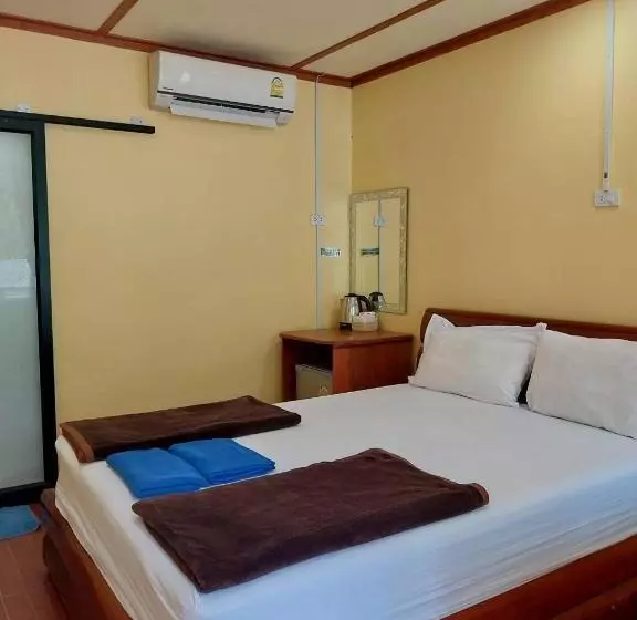 Hotel Phi Phi Sand Sea View Resort