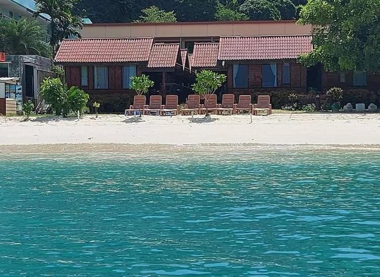 בית מלון כפרי Phi Phi Sand Sea View Resort