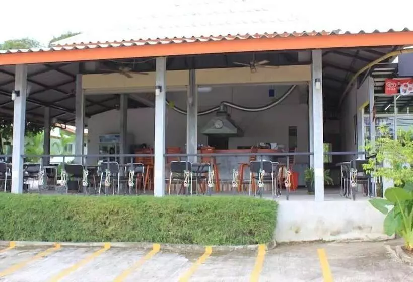 Hotel Phuket Muay Thai House